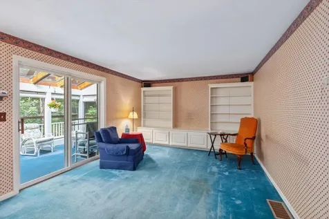 6 Taylor Court Peterborough NH 03458