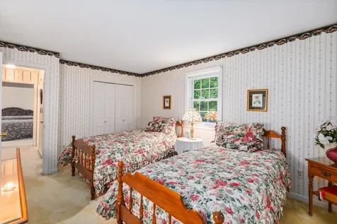 6 Taylor Court Peterborough NH 03458