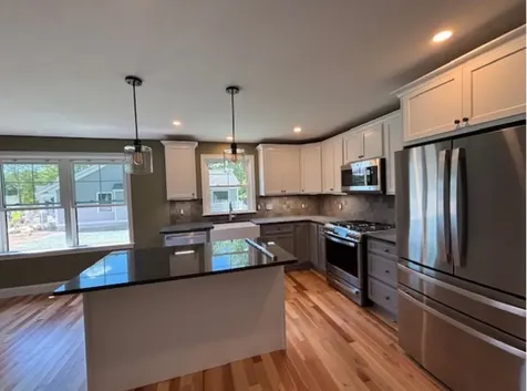 10 Taylor Circle Brentwood NH 03833