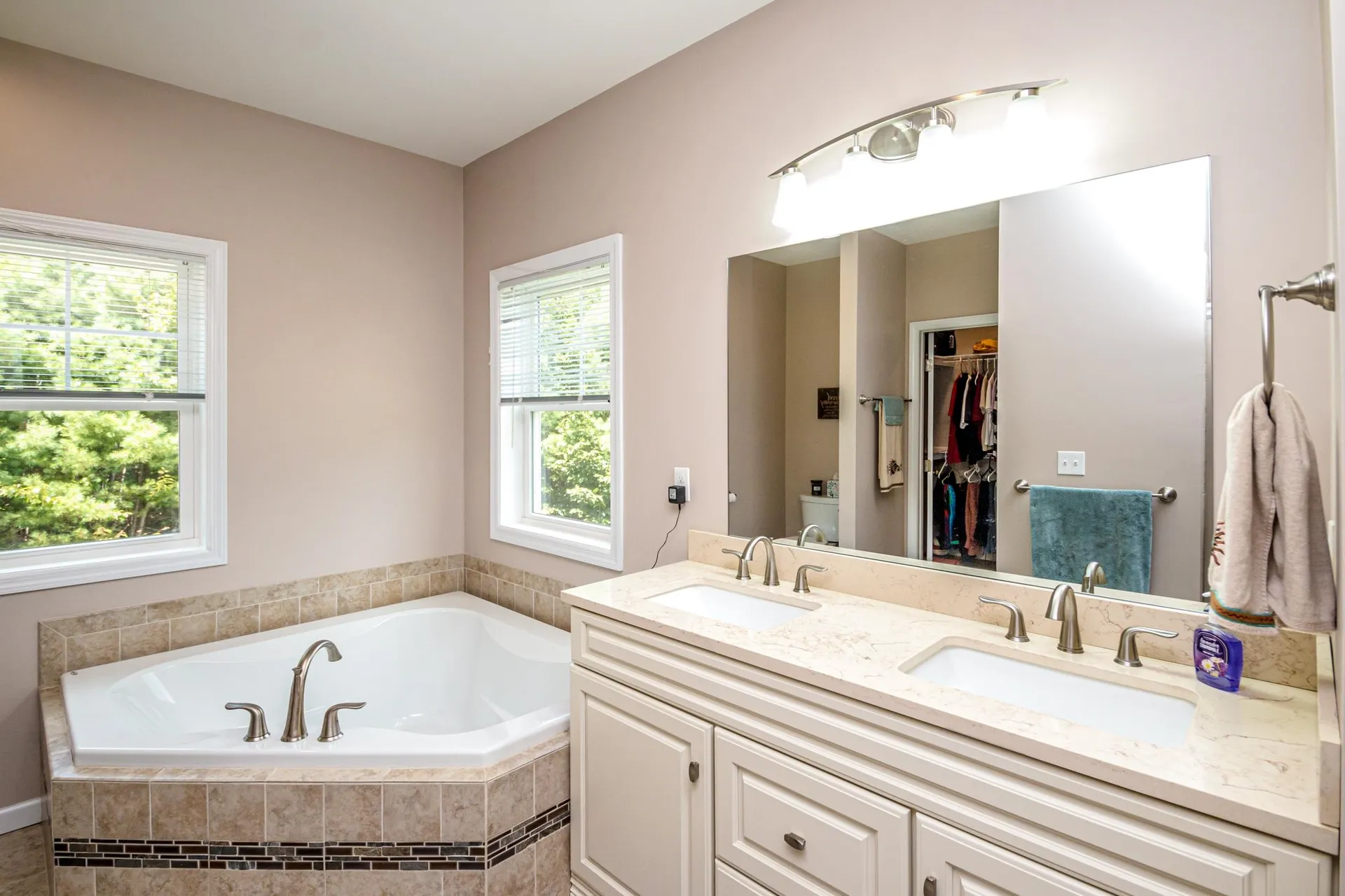 126 Nickelback Road Conway NH 03813