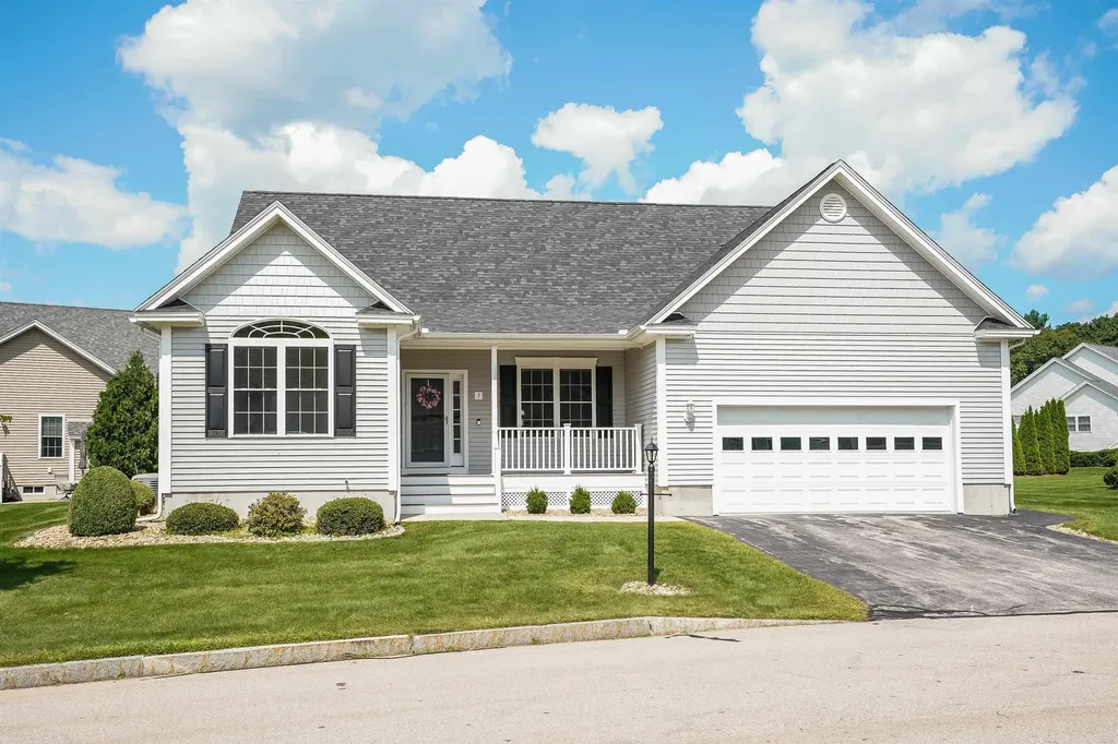 3 Davenport Drive Londonderry NH 03053