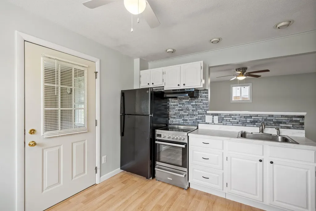 21 Cross Street Allenstown NH 03275
