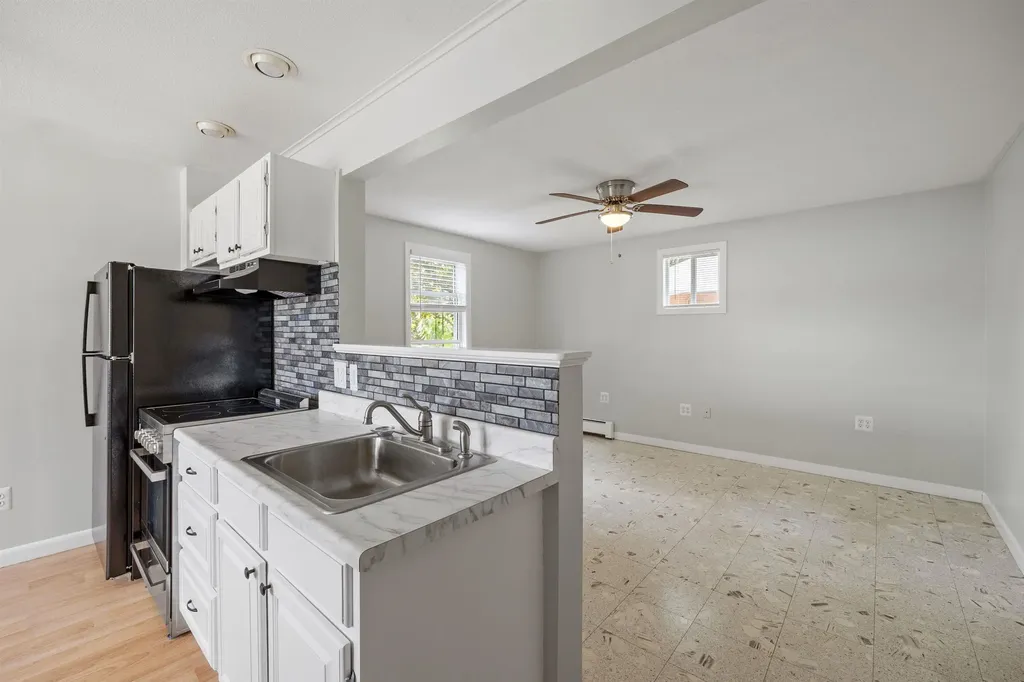 21 Cross Street Allenstown NH 03275