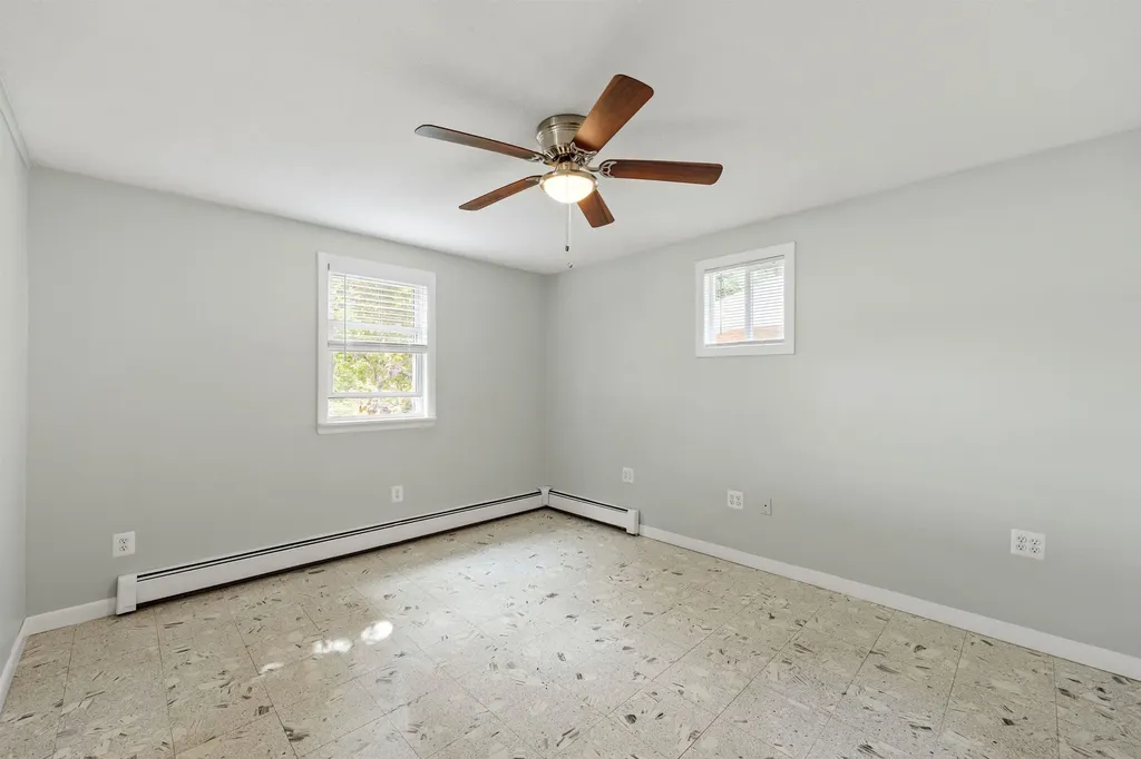 21 Cross Street Allenstown NH 03275