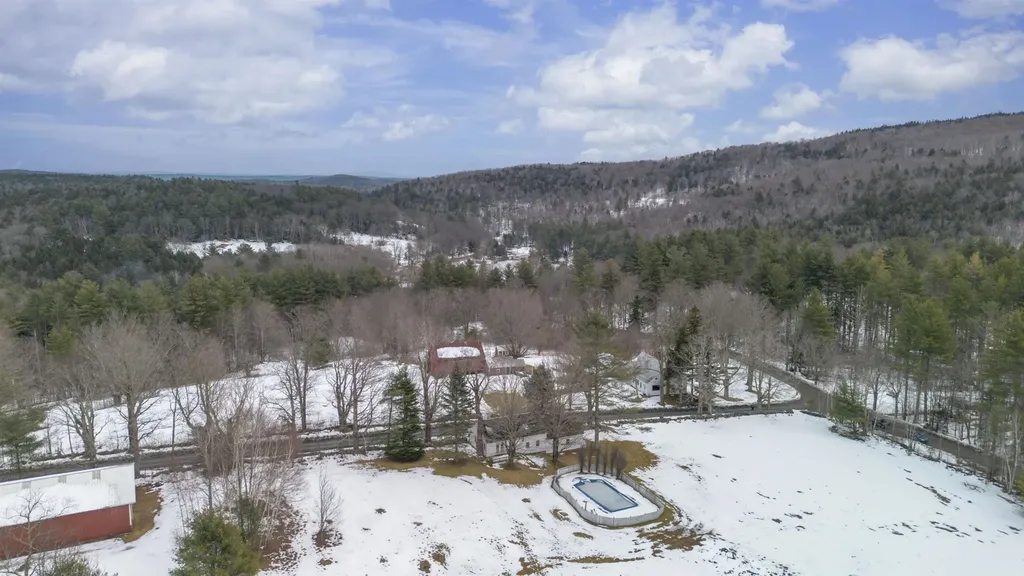 20 Finkel Road Wardsboro VT 05355