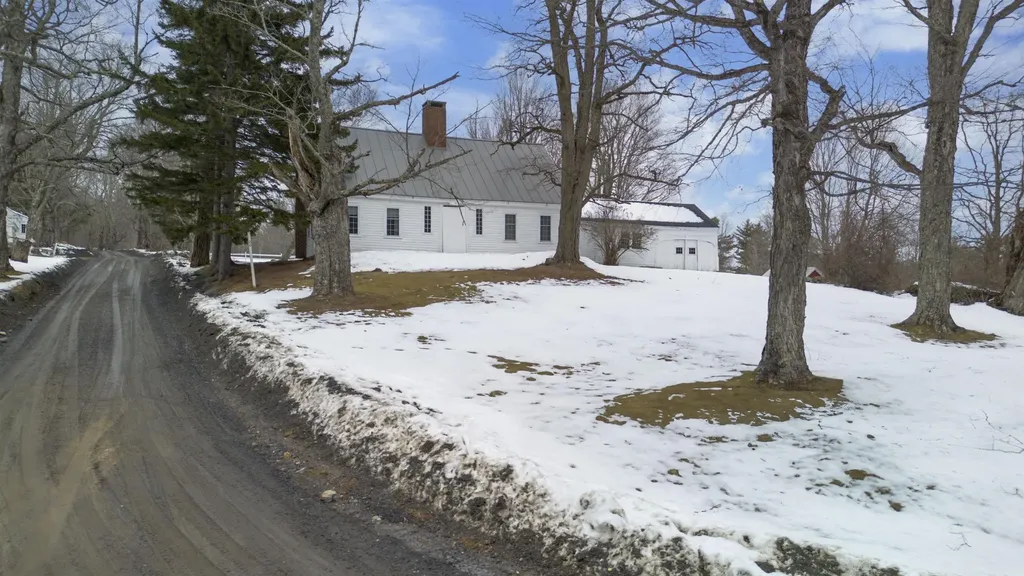 20 Finkel Road Wardsboro VT 05355