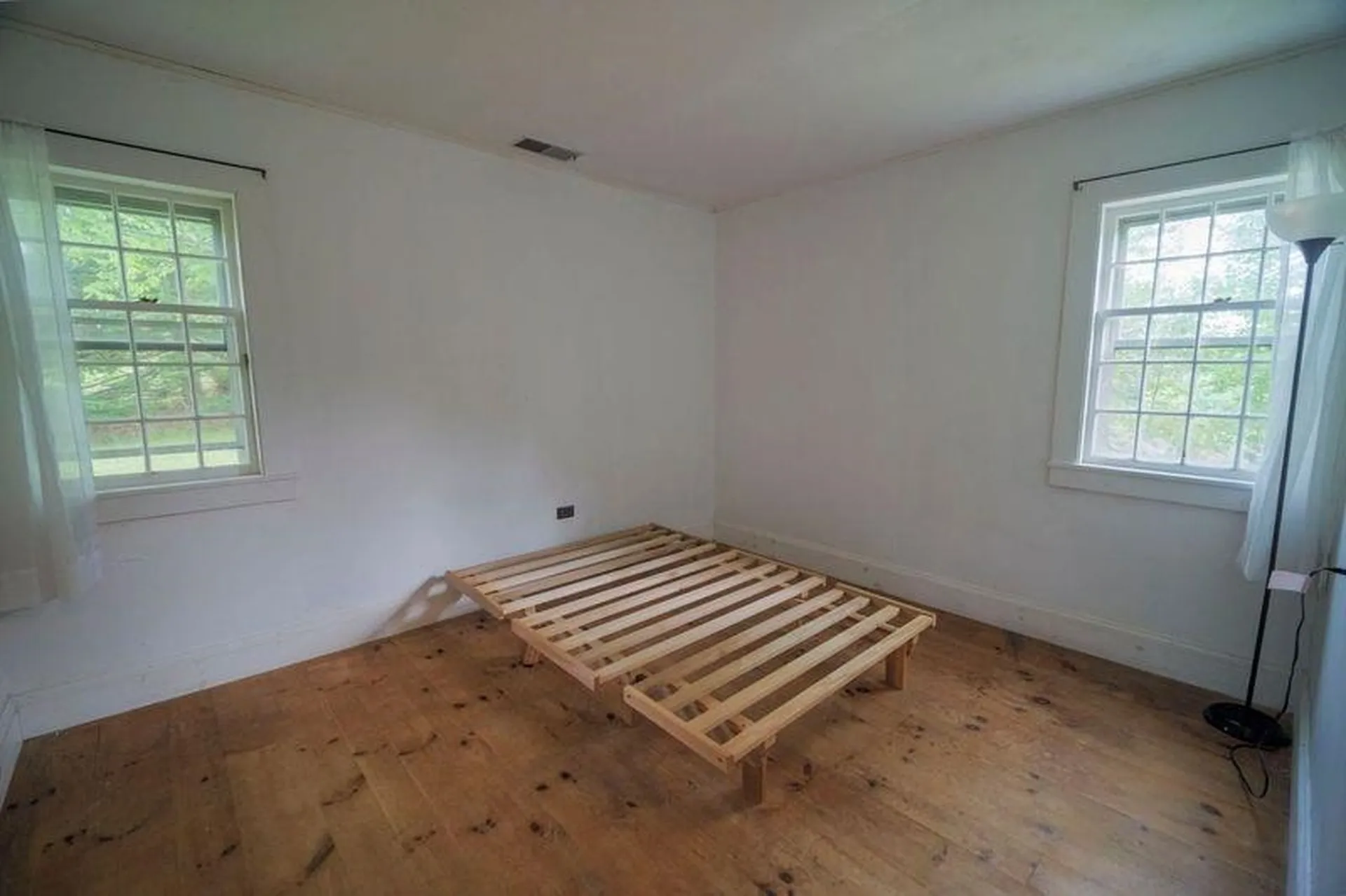 20 Finkel Road Wardsboro VT 05355