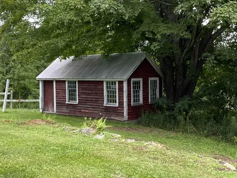 20 Finkel Road Wardsboro VT 05355