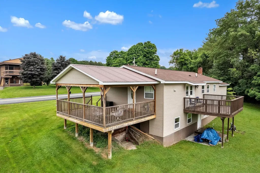 170 W Cobble Hill Road Barre Town VT 05641