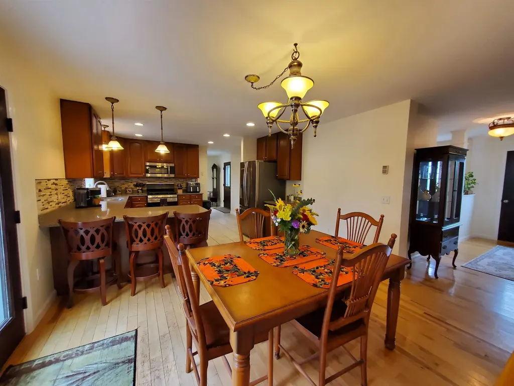 22 Mirror Lake Heights Canaan NH 03741