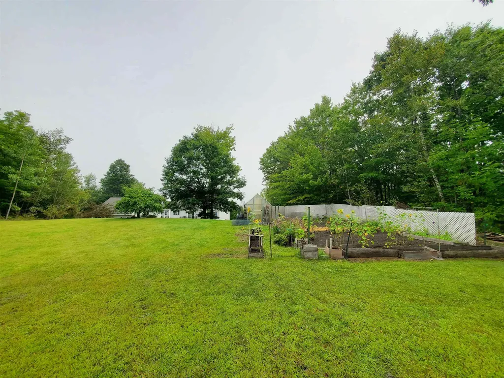 22 Mirror Lake Heights Canaan NH 03741