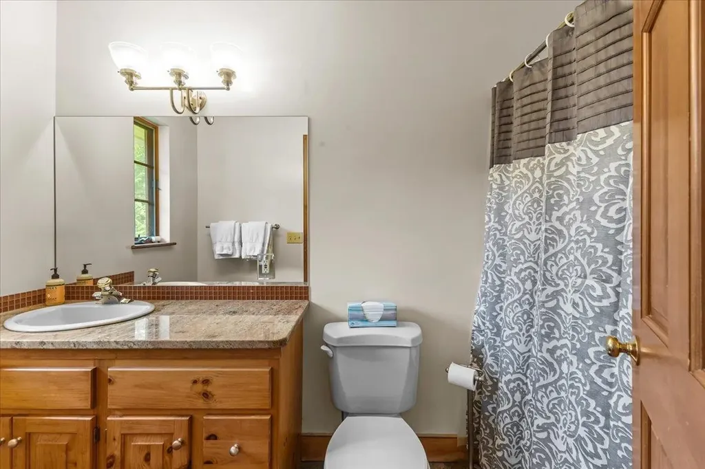 386 South Hollow Road Stowe VT 05672