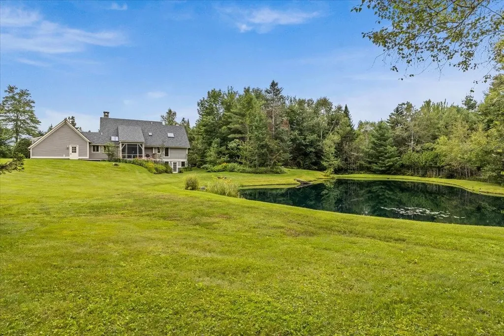 386 South Hollow Road Stowe VT 05672