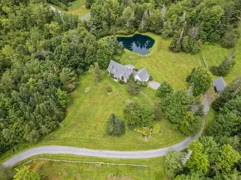 386 South Hollow Road Stowe VT 05672