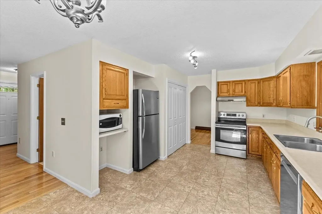 202 Joey Drive Colchester VT 05446