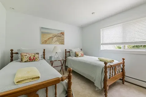 12 The Seasons New London NH 03257-6037