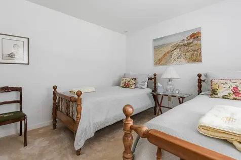 12 The Seasons New London NH 03257-6037