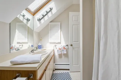 12 The Seasons New London NH 03257-6037