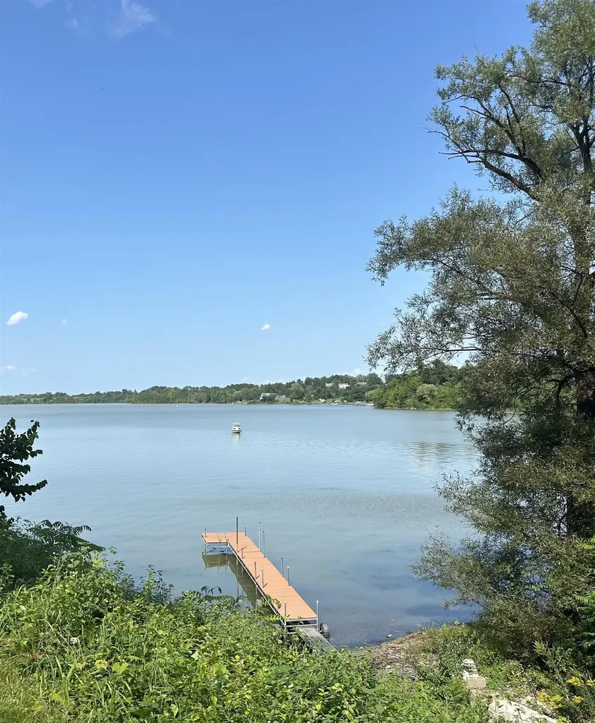 210 Way Lane Bridport VT 05734