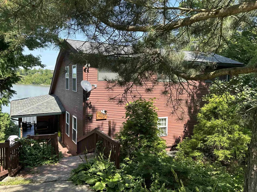 210 Way Lane Bridport VT 05734