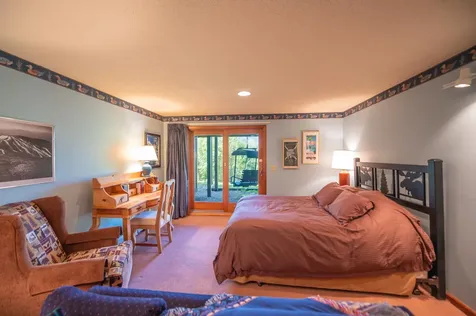 32d Silver Birch Dover VT 05356