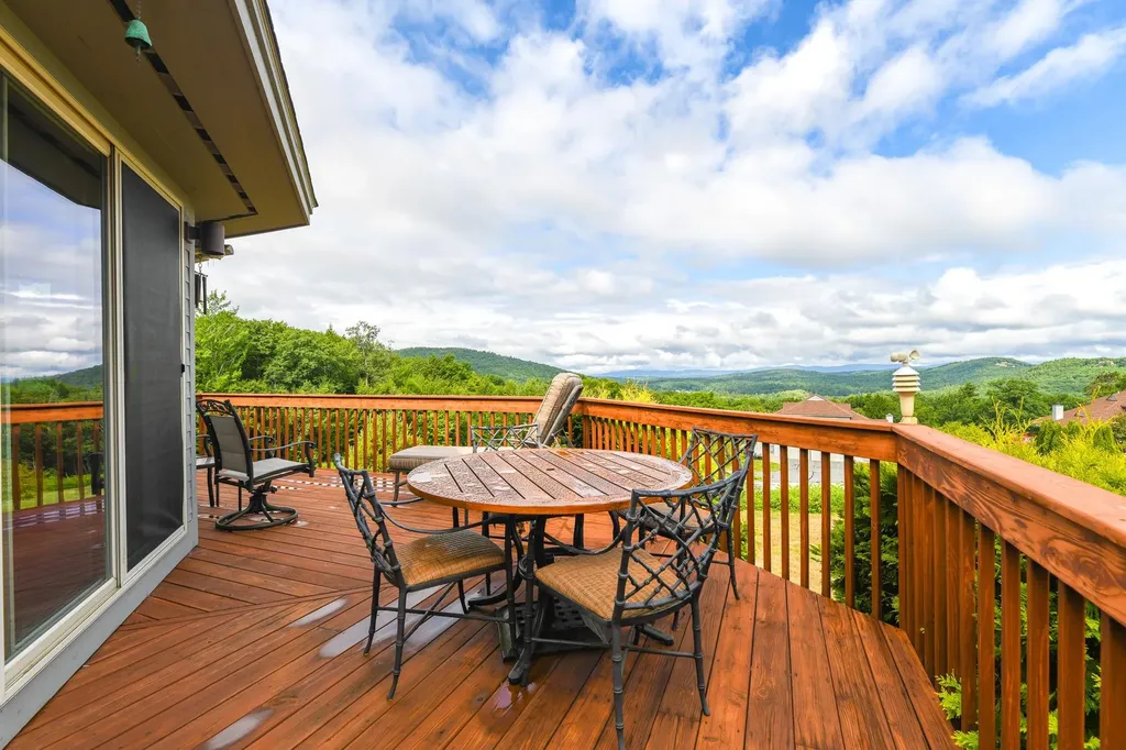 27 North Peak Village Newbury NH 03255