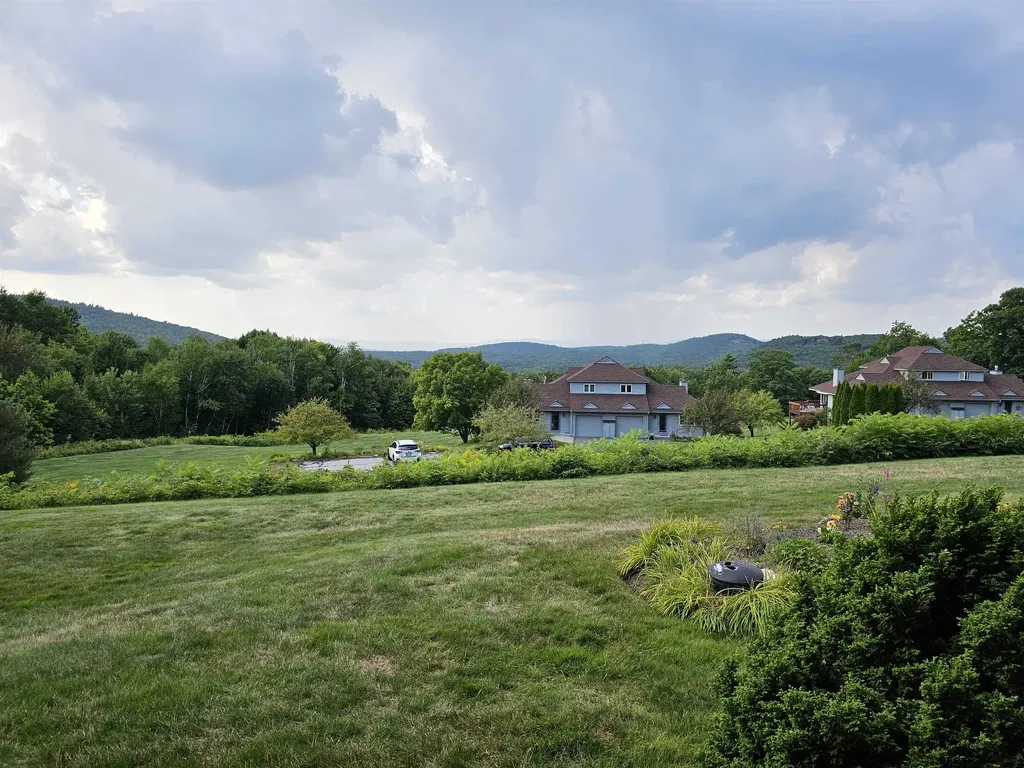 27 North Peak Village Newbury NH 03255