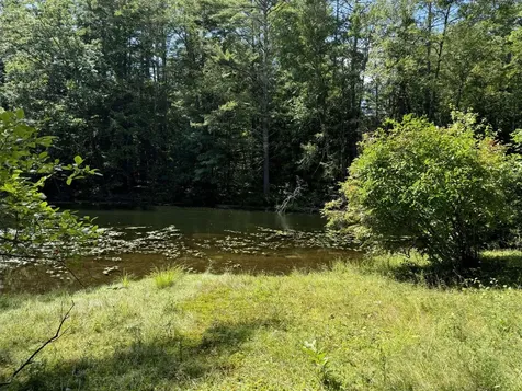 16 East Shore Road Swanzey NH 03446