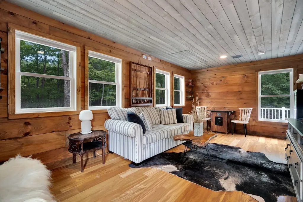 573 Mountain Road Newbury NH 03255