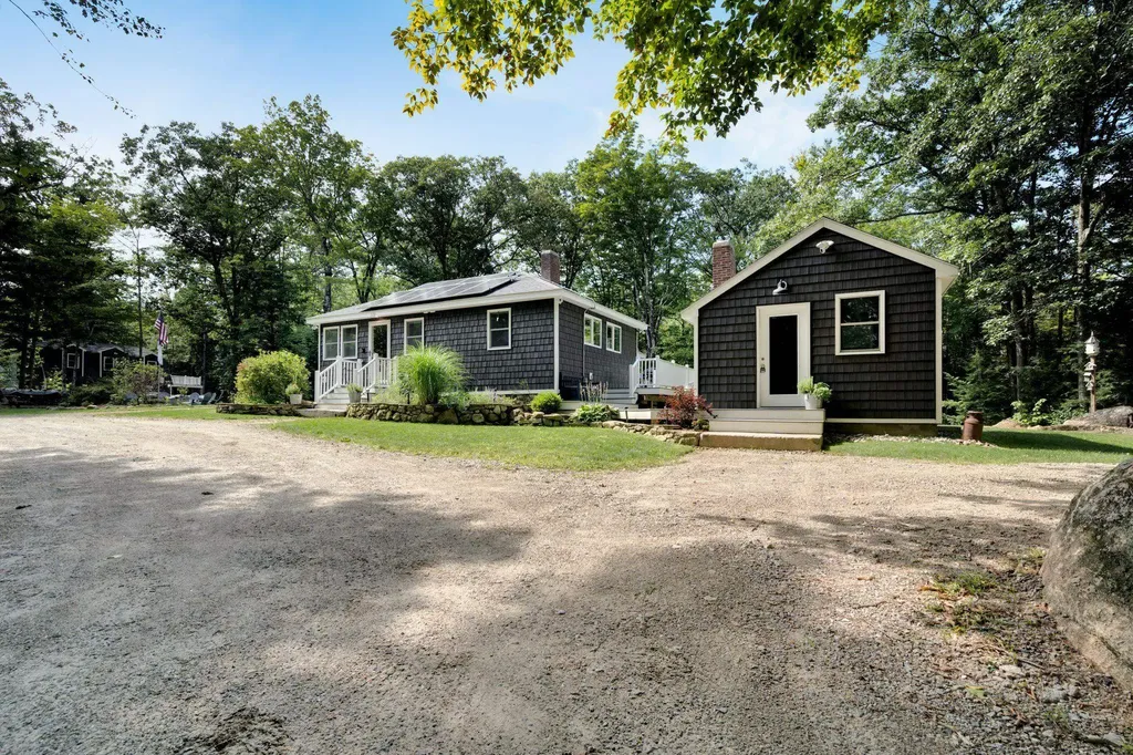573 Mountain Road Newbury NH 03255