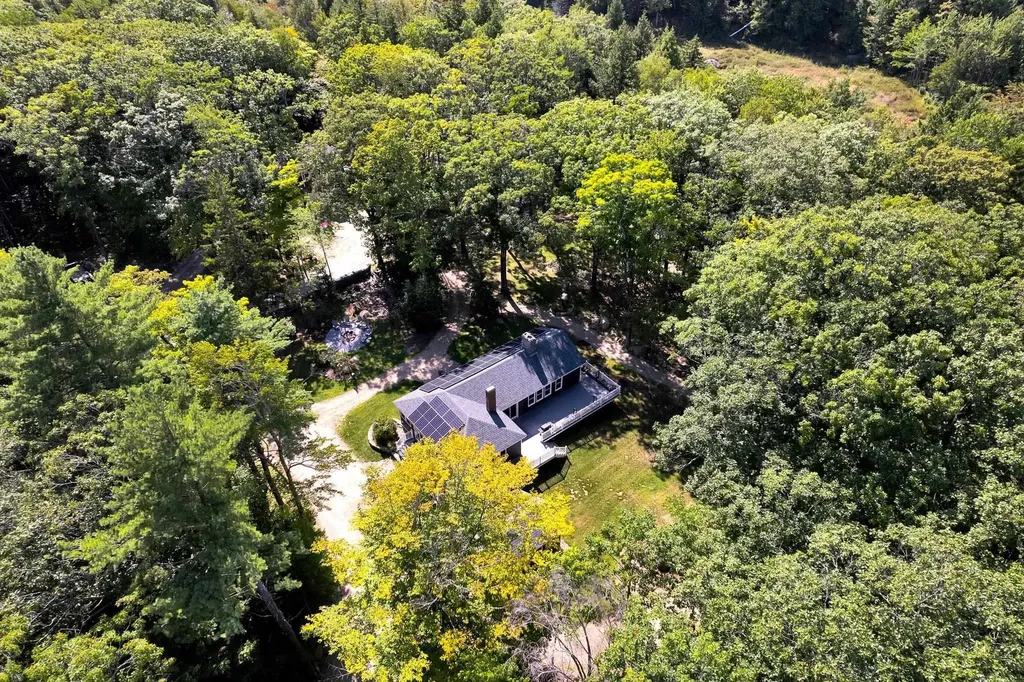 573 Mountain Road Newbury NH 03255