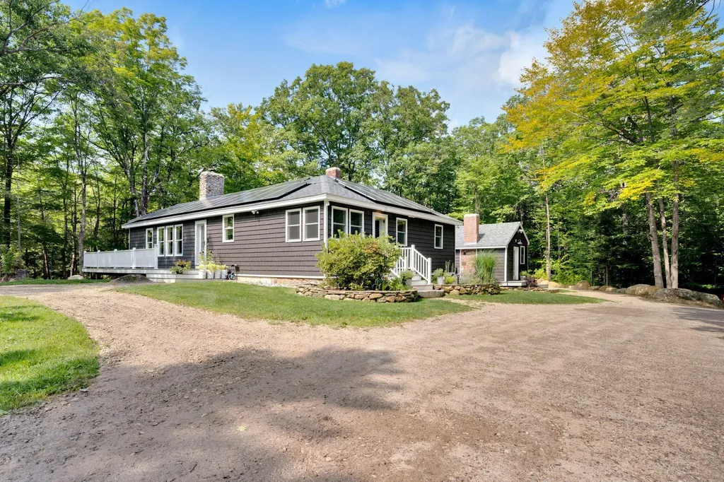 573 Mountain Road Newbury NH 03255