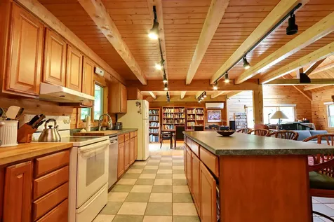1353 Maple Tree Lane Peacham VT 05862