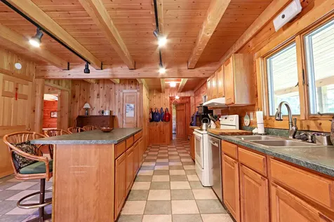 1353 Maple Tree Lane Peacham VT 05862