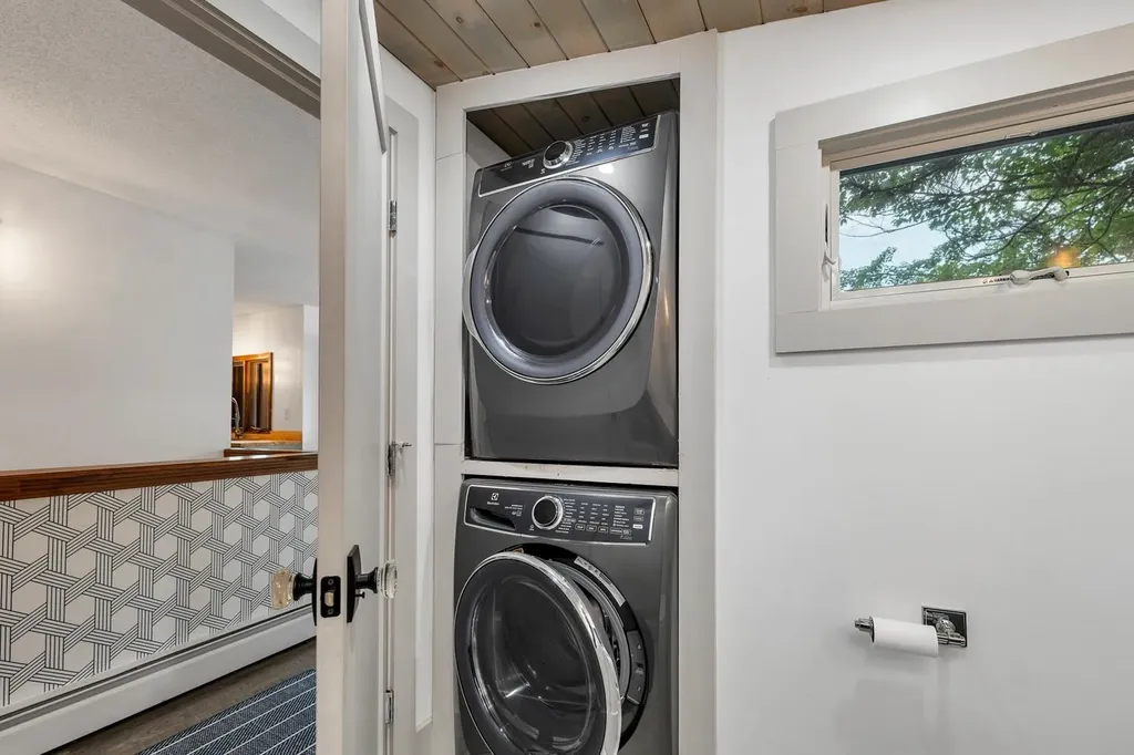 122 Toltec Point Road Moultonborough NH 03254