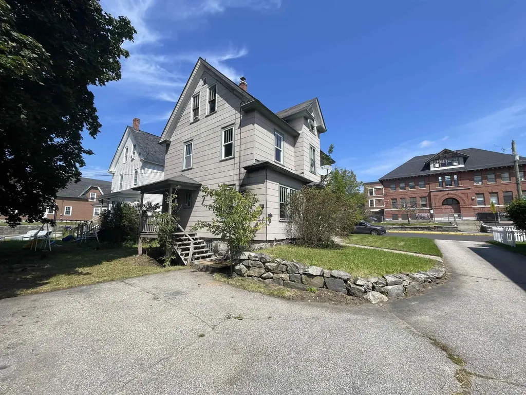 271 Willard Street Berlin NH 03570