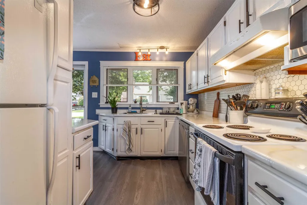 8 Dartmouth Street Rutland City VT 05701