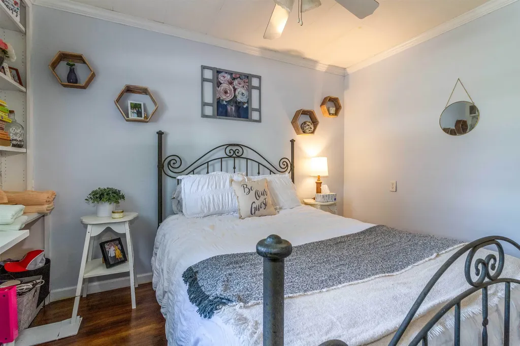 8 Dartmouth Street Rutland City VT 05701