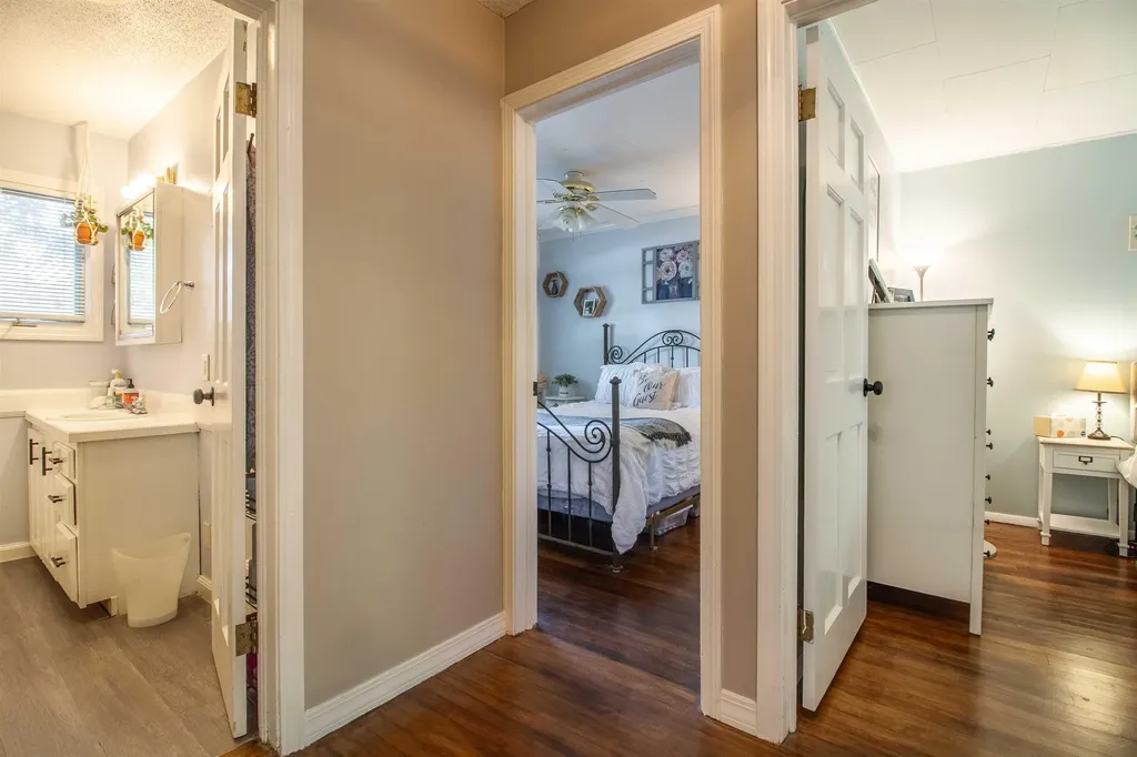 8 Dartmouth Street Rutland City VT 05701