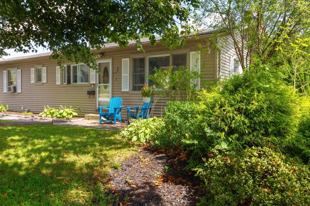 8 Dartmouth Street Rutland City VT 05701