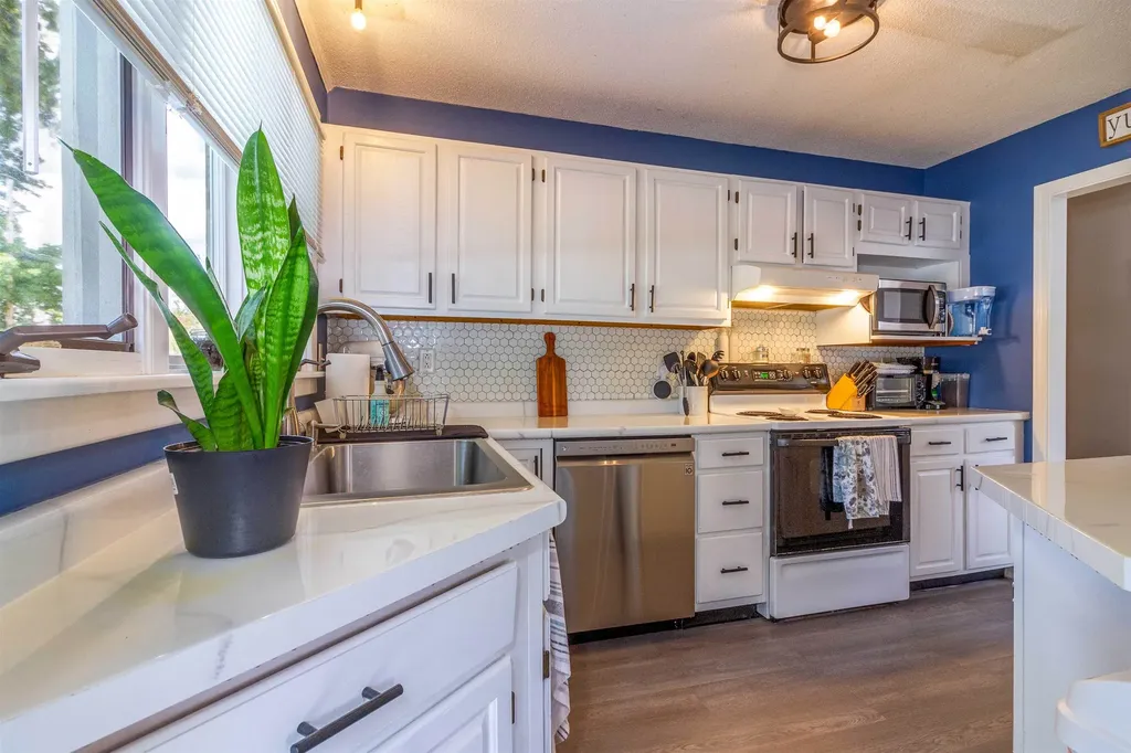 8 Dartmouth Street Rutland City VT 05701