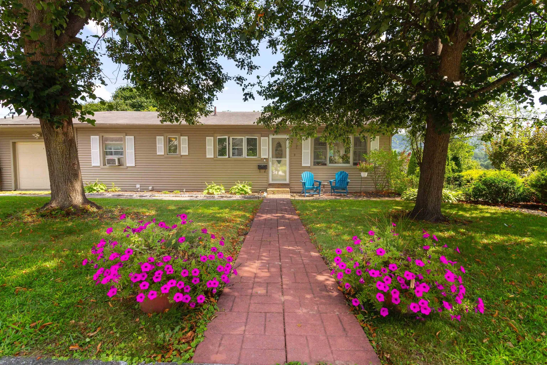 8 Dartmouth Street Rutland City VT 05701