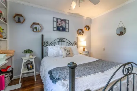 8 Dartmouth Street Rutland City VT 05701