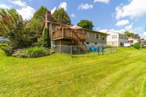 8 Dartmouth Street Rutland City VT 05701