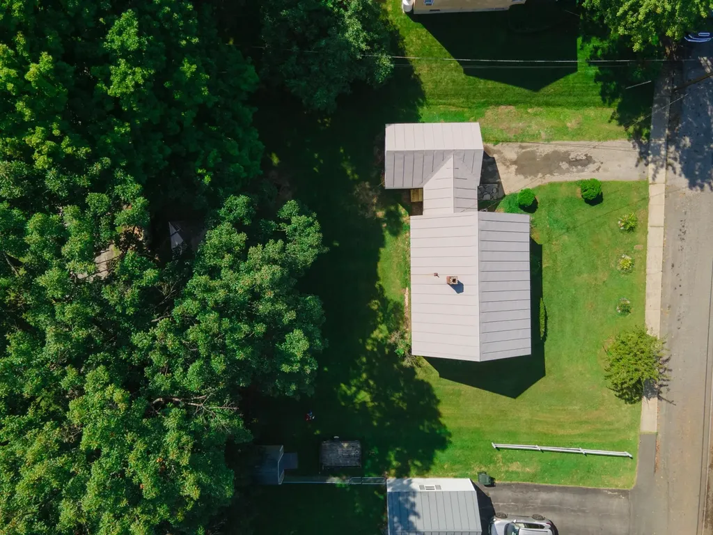 26 Leslie Avenue Claremont NH 03743