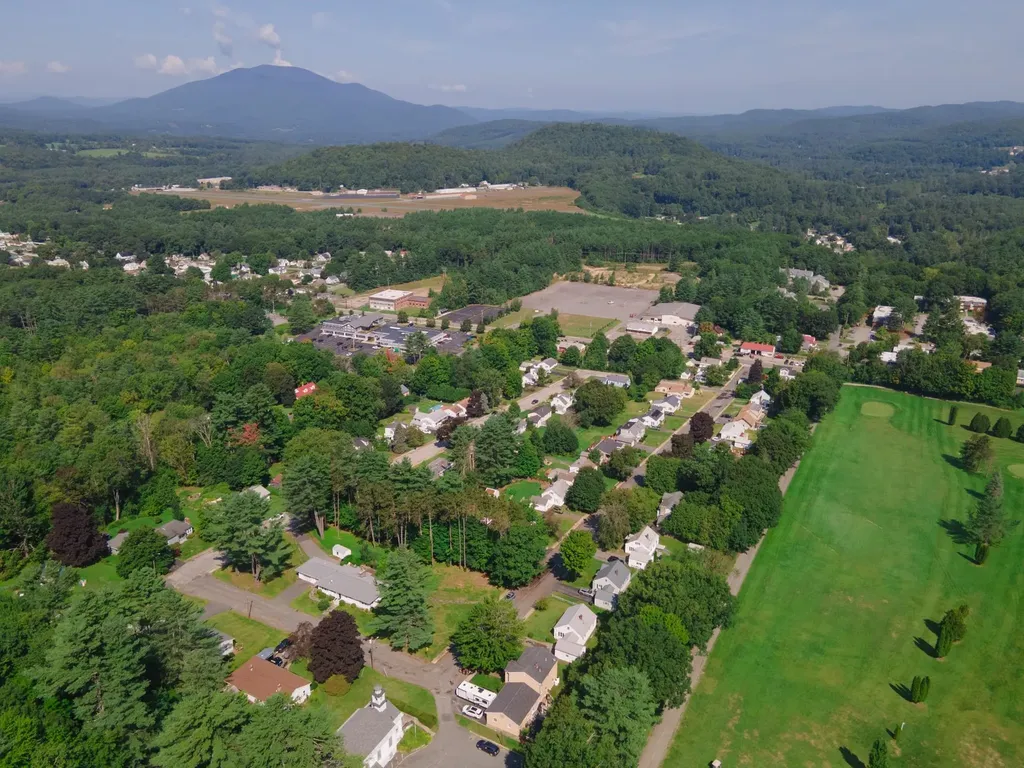 26 Leslie Avenue Claremont NH 03743