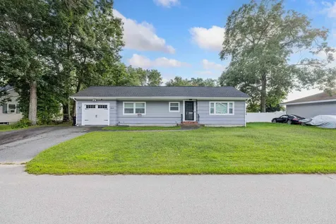 7 Chatham Street Hudson NH 03051