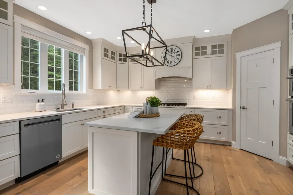 1163 Sagamore Avenue Portsmouth NH 03801