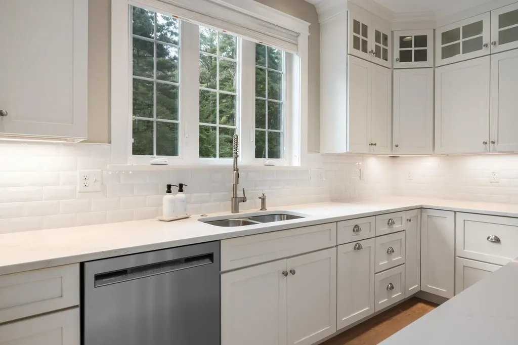 1163 Sagamore Avenue Portsmouth NH 03801