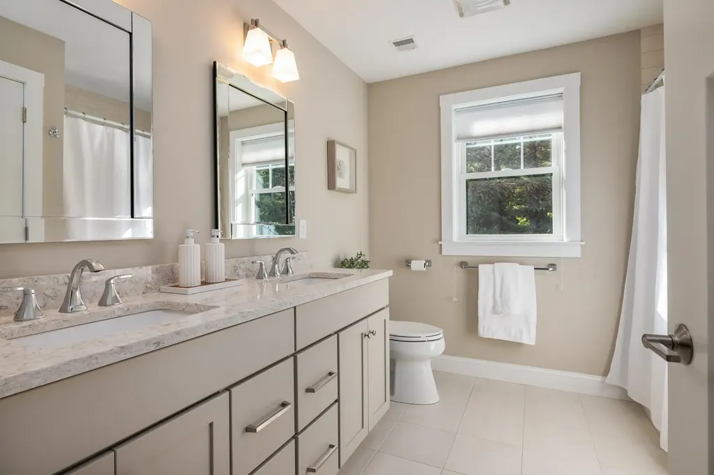 1163 Sagamore Avenue Portsmouth NH 03801